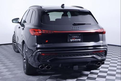 Mythos Black Metallic 2026 Audi SQ5 3.0T Premium Plus