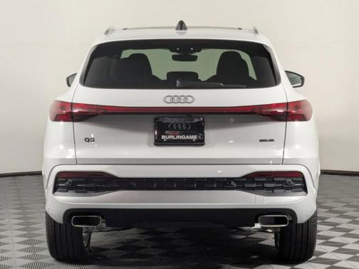 2025 Audi Q5 Premium Plus TFSI quattro S tronic