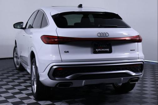 2025 Audi Q5 Premium Plus TFSI quattro S tronic