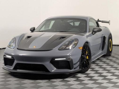 2025 Porsche 718 Cayman GT4 RS