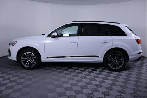 2026 Audi Q7 45 Premium