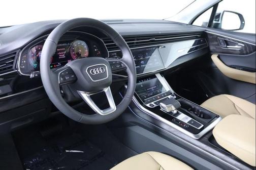 2026 Audi Q7 45 Premium
