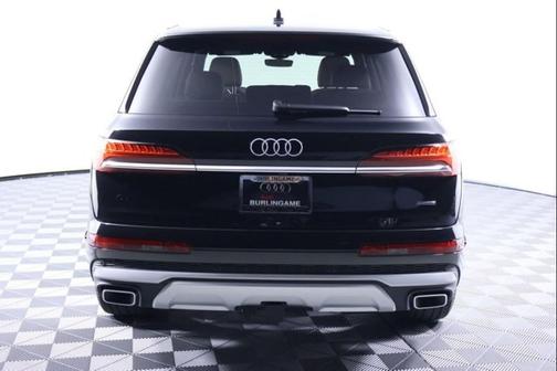 Mythos Black Metallic 2026 Audi Q7 55 Premium Plus