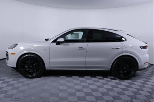 2026 Porsche Cayenne Cayenne Turbo E-Hybrid