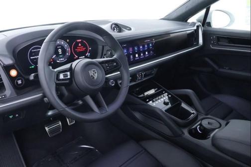 2026 Porsche Cayenne Cayenne Turbo E-Hybrid