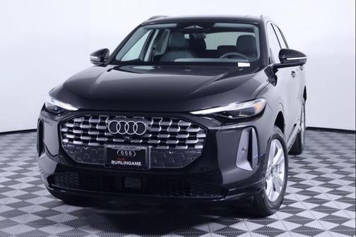 Mythos Black Metallic 2026 Audi Q5 Premium TFSI quattro S tronic