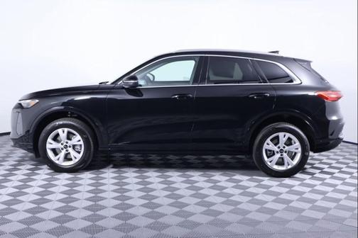 Mythos Black Metallic 2026 Audi Q5 Premium TFSI quattro S tronic