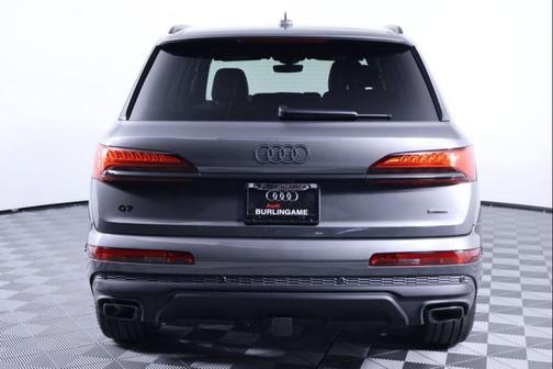 2026 Audi Q7 45 Premium
