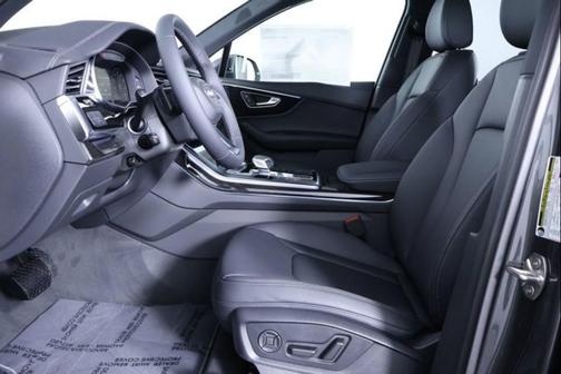 2026 Audi Q7 45 Premium