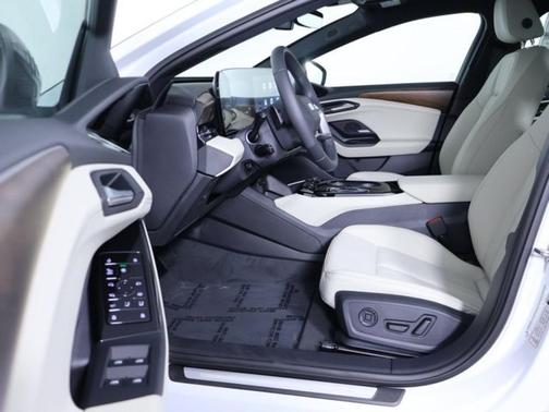 Glacier White Metallic 2027 Audi A6 e-tron Premium Plus quattro