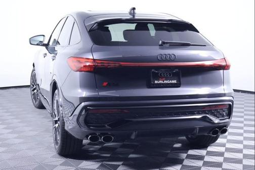 Tambora Gray Metallic 2026 Audi SQ5 3.0T Premium Plus