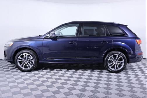 2026 Audi Q7 45 Premium Plus