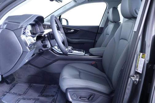 2026 Audi Q7 45 Premium Plus
