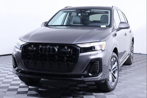 2026 Audi Q7 45 Premium Plus