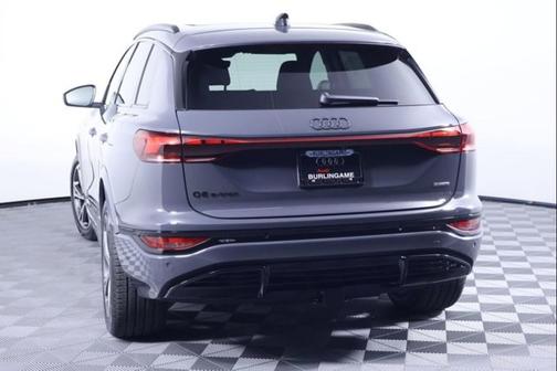 Magnet Gray 2027 Audi Q6 e-tron Premium Plus quattro