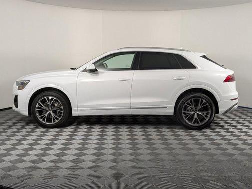 2024 Audi Q8 Premium Plus 55 TFSI quattro