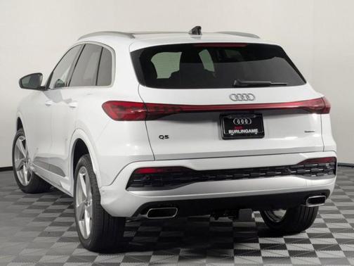2025 Audi Q5 Premium Plus TFSI quattro S tronic
