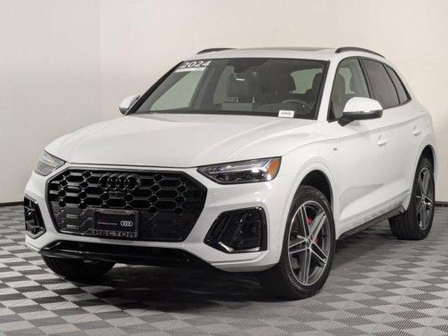 2024 Audi Q5 Premium Plus 55 TFSI e S line quattro S tronic