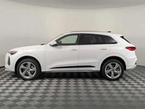 2025 Audi Q5 Premium Plus TFSI quattro S tronic