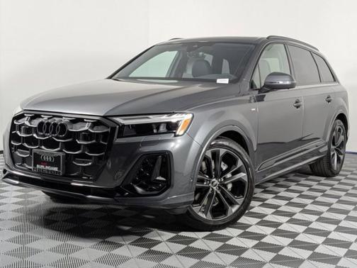 DAYTONA GRY PRL 2026 Audi Q7 55 Premium Plus