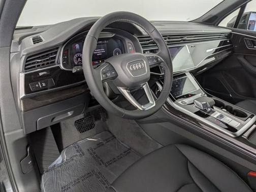 DAYTONA GRY PRL 2026 Audi Q7 55 Premium Plus