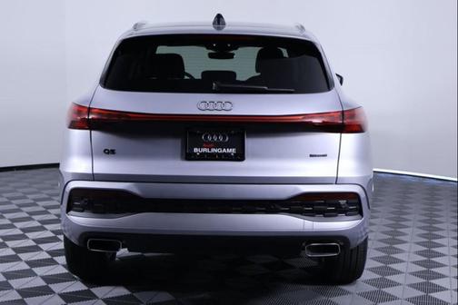 2025 Audi Q5 Premium TFSI quattro S tronic