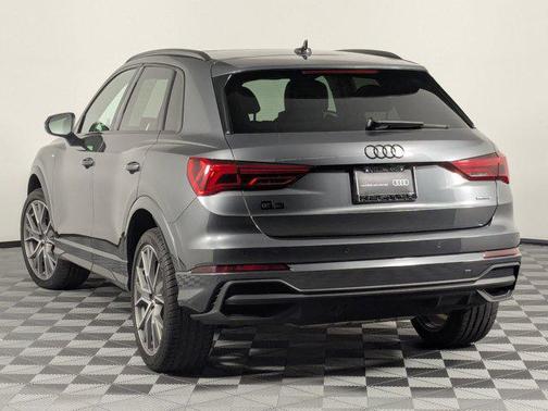2025 Audi Q3 Premium 45 TFSI S line quattro Tiptronic
