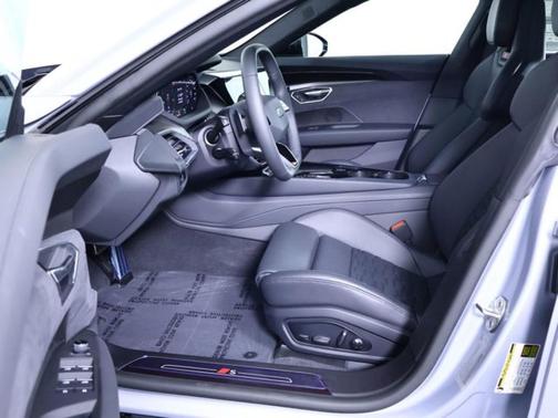 Florett Silver Metallic 2026 Audi S e-tron GT Premium Plus quattro
