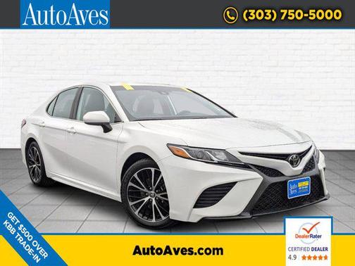 Photo 1 of 32 of 2020 Toyota Camry SE