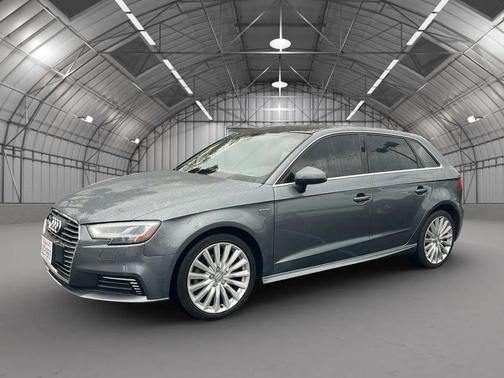 2017 Audi A3 e-tron 1.4T Tech Premium Plus