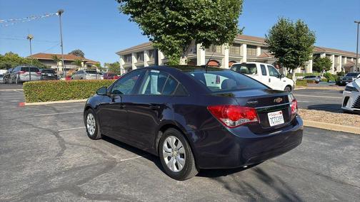 Blue 2014 Chevrolet Cruze LS
