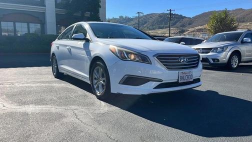 2017 Hyundai SONATA SE