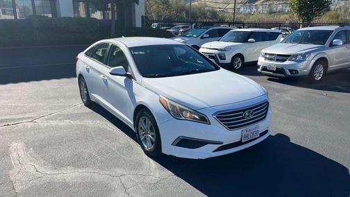 2017 Hyundai SONATA SE