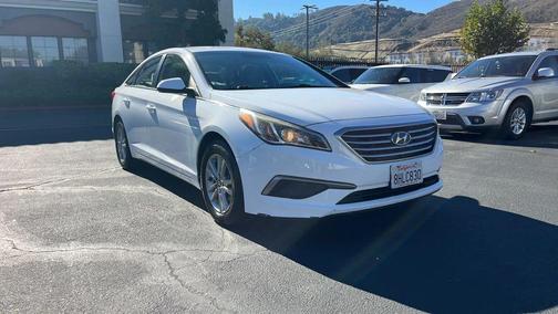 2017 Hyundai SONATA SE