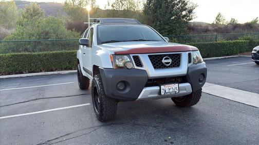 White 2014 Nissan Xterra S Sport Utility 4D