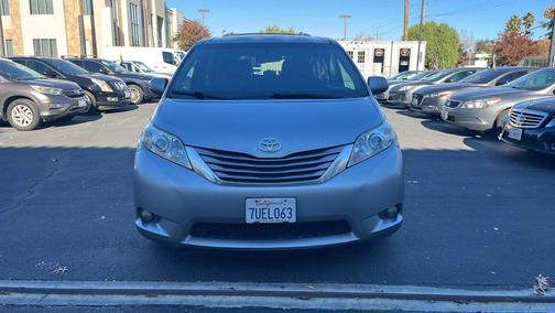 2016 Toyota Sienna XLE