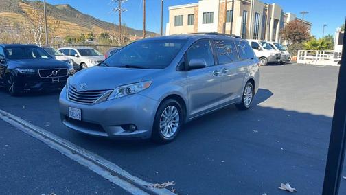 2016 Toyota Sienna XLE