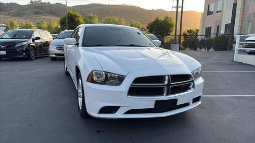 Bright White Clearcoat 2012 Dodge Charger SE