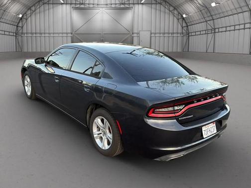 2016 Dodge Charger SE