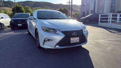 Eminent White Pearl 2016 Lexus ES 350 Base