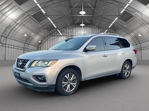 2019 Nissan Pathfinder SV