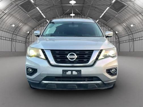 2019 Nissan Pathfinder SV