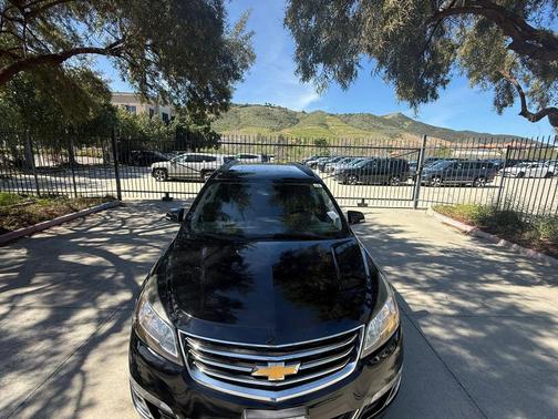 2017 Chevrolet Traverse 2LT