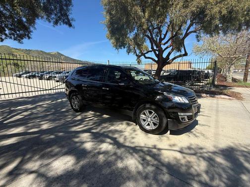 2017 Chevrolet Traverse 2LT