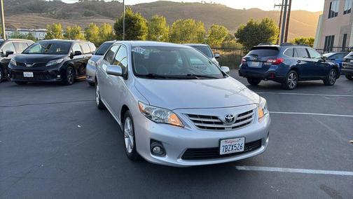 Classic Silver Metallic 2013 Toyota Corolla LE