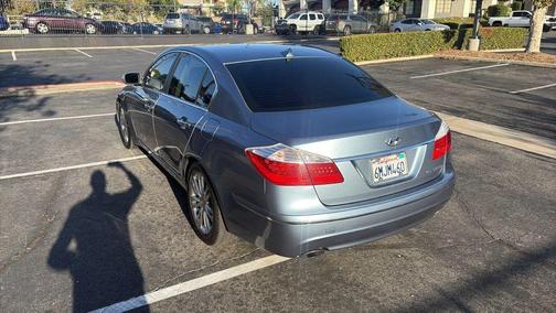 Blue 2010 Hyundai Genesis 4.6