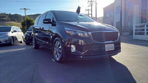 Aurora Black 2018 Kia Sedona SX