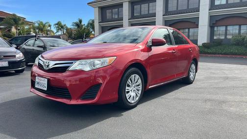2014 Toyota Camry Hybrid LE