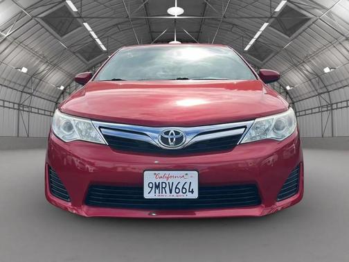 2014 Toyota Camry Hybrid LE