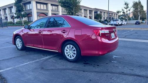 2014 Toyota Camry Hybrid LE
